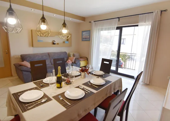 Flat With Terrace And Garden *