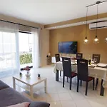 Flat With Terrace And Garden Daire *