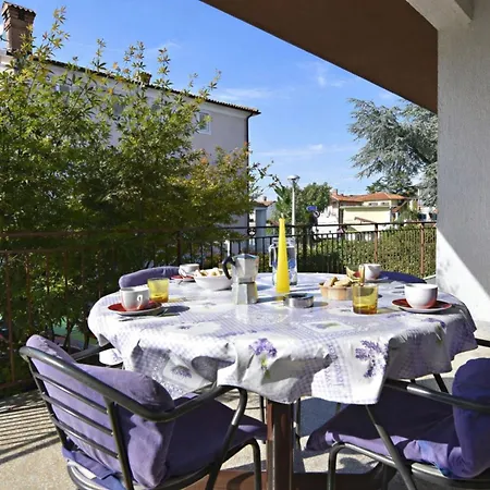 Flat With Terrace And Garden *