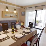 Flat With Terrace And Garden *